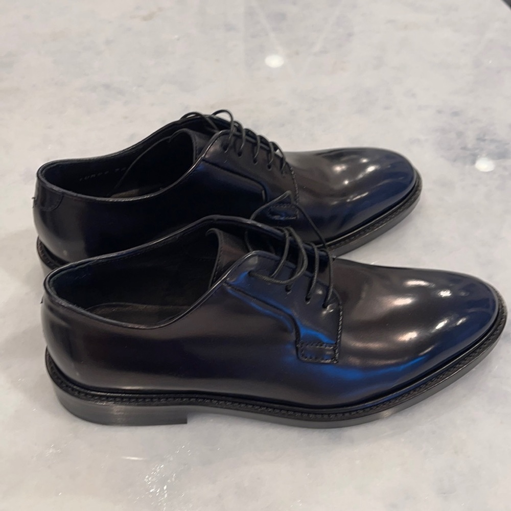 Paul Smith size 38 (European)about 6 1/2 American.